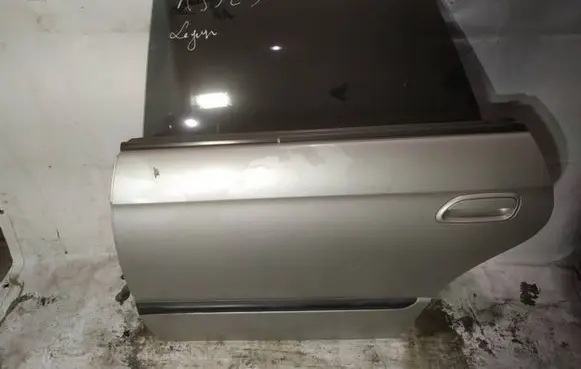 Subaru Legacy Rear door pilkos