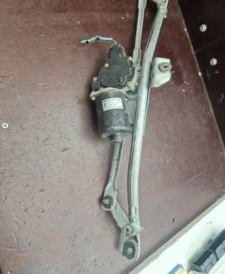Audi A6 S6 C5 4B Front wiper linkage and motor 8D1955113C 404587 030602B