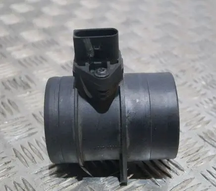 Volkswagen Jetta VI Mass air flow meter 0281002461 074906461B