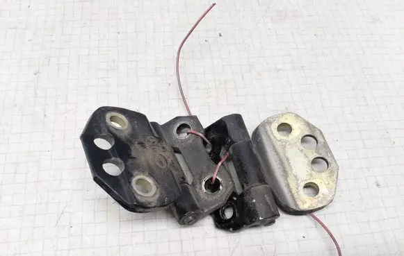 Mercedes-Benz E W124 Front door hinge set 