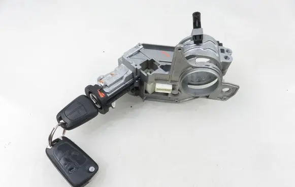 Opel Zafira B Ignition lock N0501882