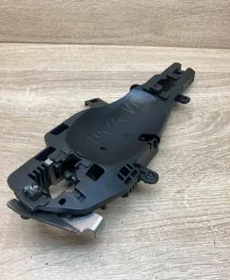 BMW X5 E70 Rear door exterior handle/bracket FrontRH