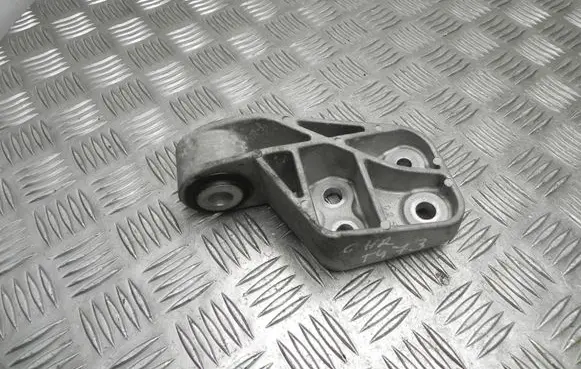 Toyota C-HR I EGR valve cooler bracket VD19228