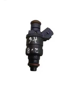 Audi A6 S6 C5 4B Fuel injector 078133551L