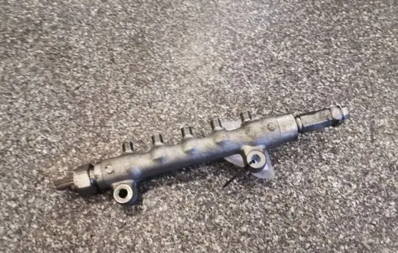 Subaru Forester SH Fuel main line pipe