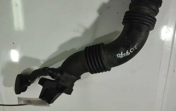 Subaru Legacy Air intake hose/pipe 