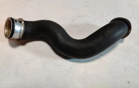 Mercedes-Benz E W212 Intercooler hose/pipe A2045011682