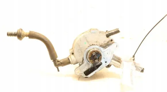Volkswagen PASSAT B6 Vacuum pump
