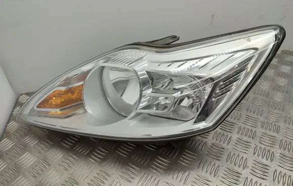 Ford Focus Headlight/headlamp