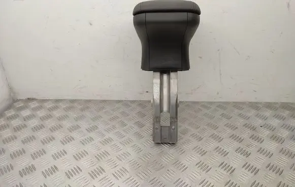 Opel Zafira C Armrest 9928009958