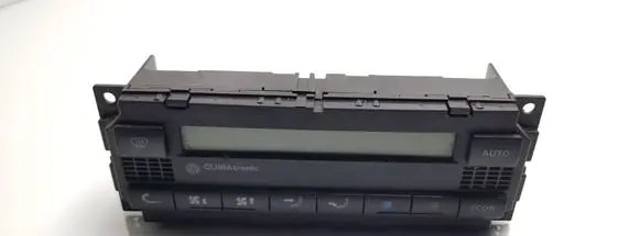 Volkswagen PASSAT B5.5 Climate control unit