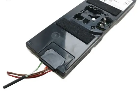 Volkswagen Touareg III Antenna control unit 5QS035741A