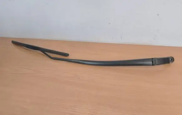 Toyota Yaris Cross Windshield/front glass wiper blade 9407