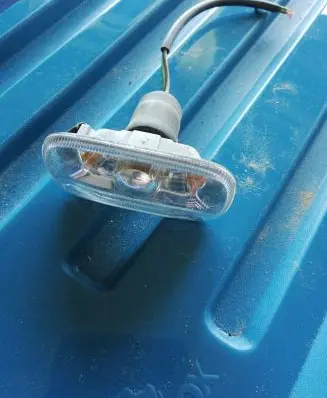 Audi A4 S4 B8 8K Front fender indicator light 8e0949127