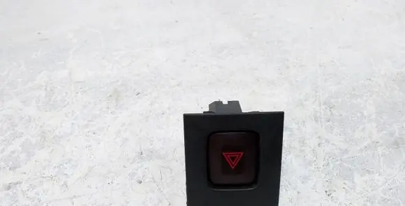 Volvo V70 Hazard light switch 30710106