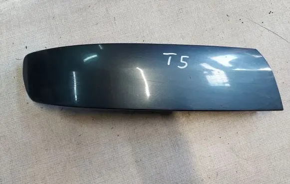 Volkswagen Transporter - Caravelle T5 Front bumper splitter molding 7H5807718
