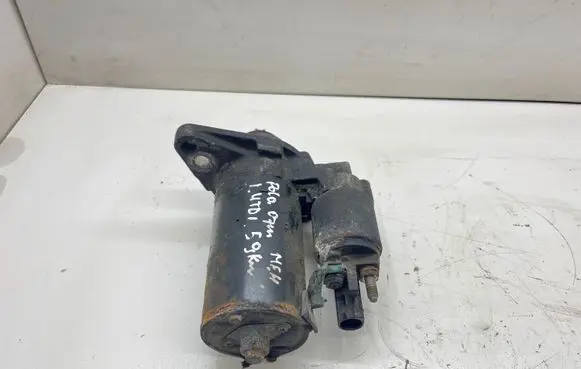 Volkswagen Polo IV 9N3 Starter motor 1005831311