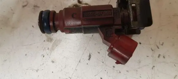 Nissan Almera N16 Fuel injector 0280155940 166009F600