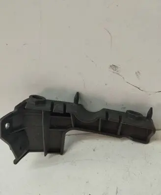 Audi A4 S4 B7 8E 8H Front bumper mounting bracket 8E0807284E