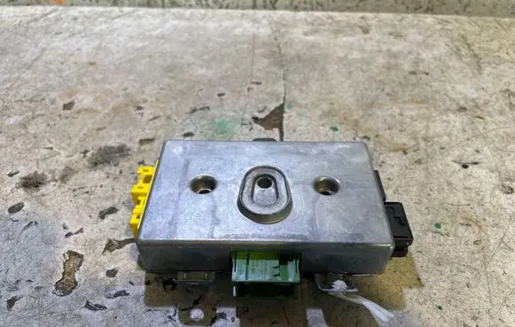 BMW 5 E60 E61 Door control unit/module 6944501 BBR3109K17 75789012