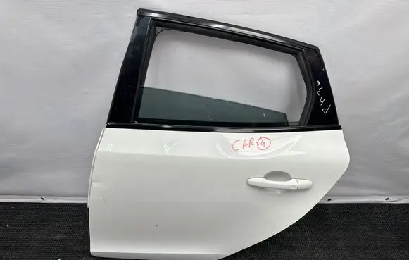 Volvo V40 Rear door