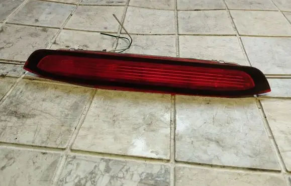 Toyota Corolla Verso E121 Third/center stoplight