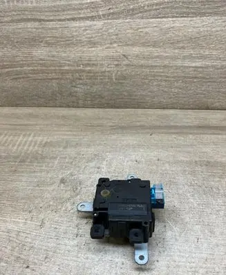 Toyota RAV 4 (XA40) Air flap motor/actuator 0638002160