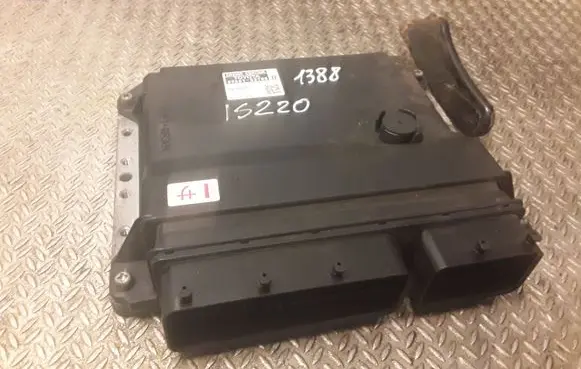 Lexus IS 220D-250-350 Engine control unit/module 8966153700