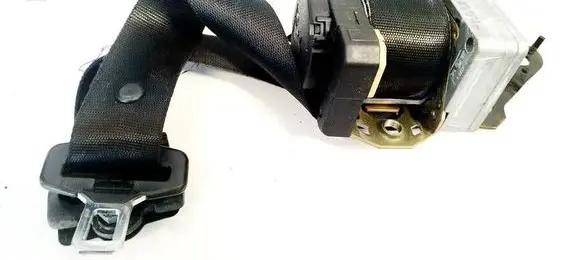 Mercedes-Benz C W203 Front seatbelt 