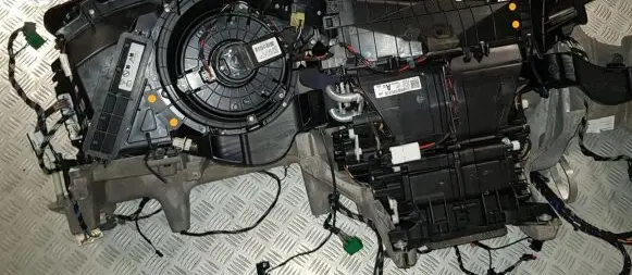 Jaguar XJ X351 Interior heater climate box assembly FW93-19B555-AG