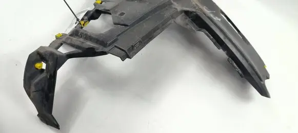 Audi Q7 4M Front bumper mounting bracket 4M0807096G