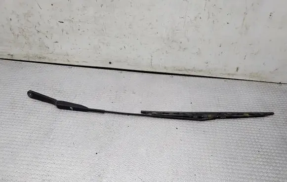 Opel Vivaro Windshield/front glass wiper blade 7700311584 91165491