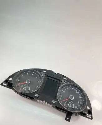 Speedometer (instrument cluster)