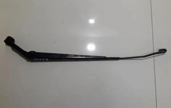 Toyota Avensis T250 Front wiper blade arm 6595nwb