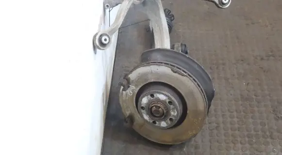 Audi A6 S6 C6 4F Front wheel hub spindle knuckle