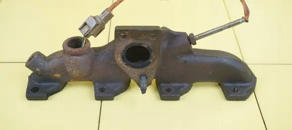 Nissan Juke I F15 Exhaust manifold 140042062R 9SP31