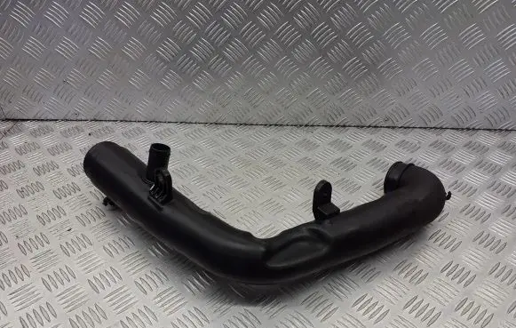 Skoda Fabia Mk1 (6Y) Air intake hose/pipe 1K0129654AD