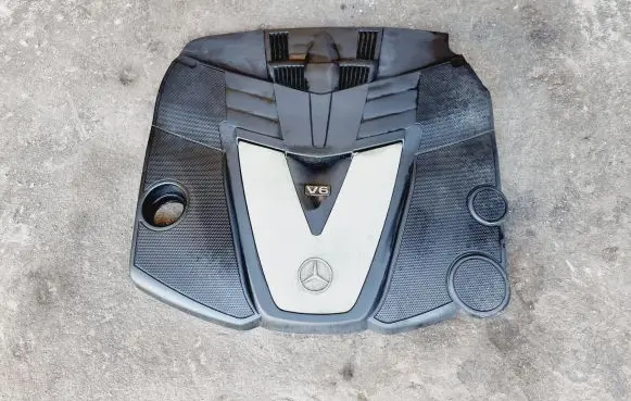 Mercedes-Benz E W211 Engine cover (trim) A6420100167 4010227A