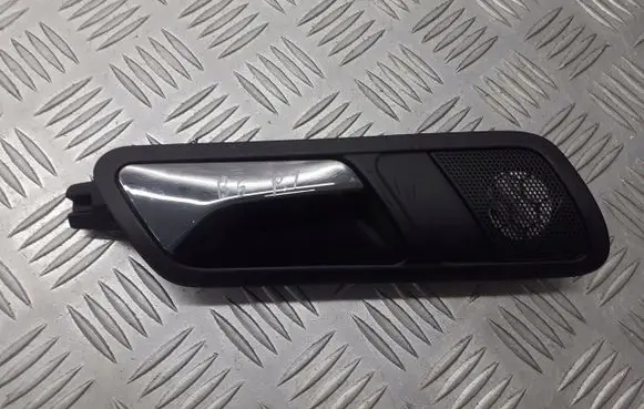 Volkswagen PASSAT B6 Rear door interior handle trim 3C4839114