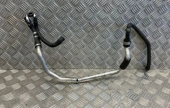 Volvo XC90 Coolant pipe/hose 30677875