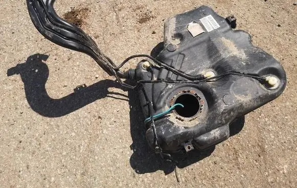 Audi A3 S3 8P Fuel tank 1K0201085