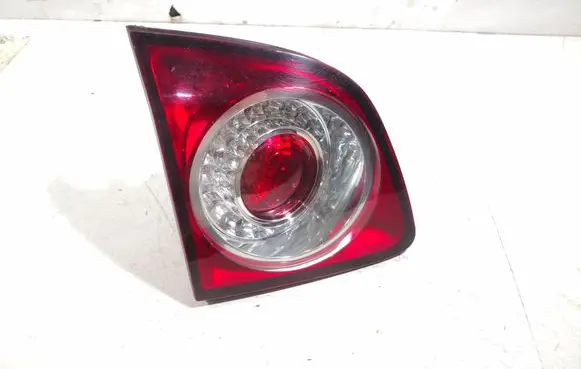 Volkswagen Golf Plus Tailgate rear/tail lights 5M0945093M