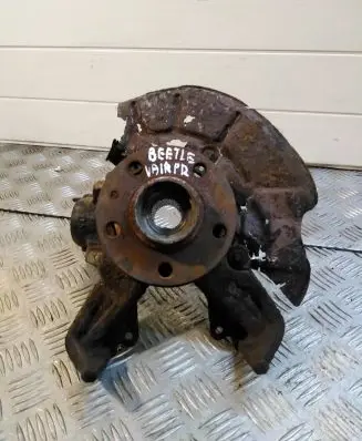Volkswagen New Beetle Front wheel bearing hub 