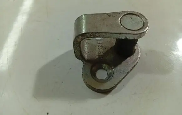 Peugeot 307 Rear door lock loop/hook striker 