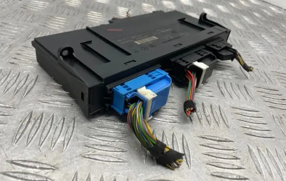 BMW 5 F10 F11 Comfort/convenience module 9244392 5026204100