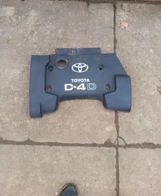 Toyota Avensis T250 Engine cover (trim)