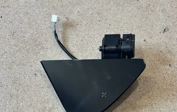 Hyundai Ioniq 5 Electric car charge socket cover 695C0GI010
