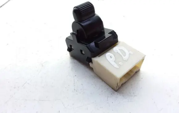 Subaru Impreza I Electric window control switch