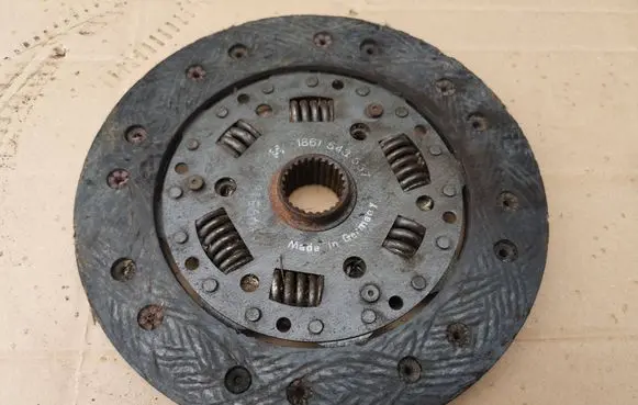 Mercedes-Benz 190 W201 Clutch pressure plate A0062504403 1861543557