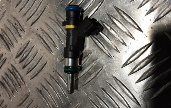 Mitsubishi Outlander Fuel injector 1465A412